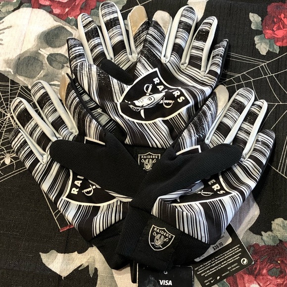NWT 2014 LAS VEGAS OAKLAND RAIDERS CLOSEOUT STADIUM TOUCH GLOVES FINGERTIP TECH - Picture 2 of 9